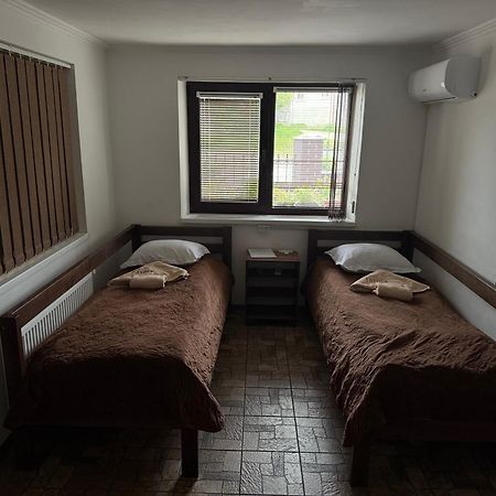 Family Люкс Aparthotel Kamenets-Podolsk Eksteriør bilde