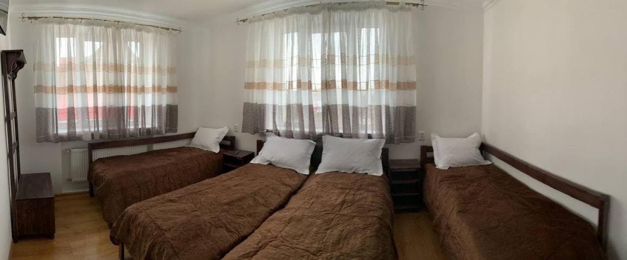Family Люкс Aparthotel Kamenets-Podolsk Eksteriør bilde